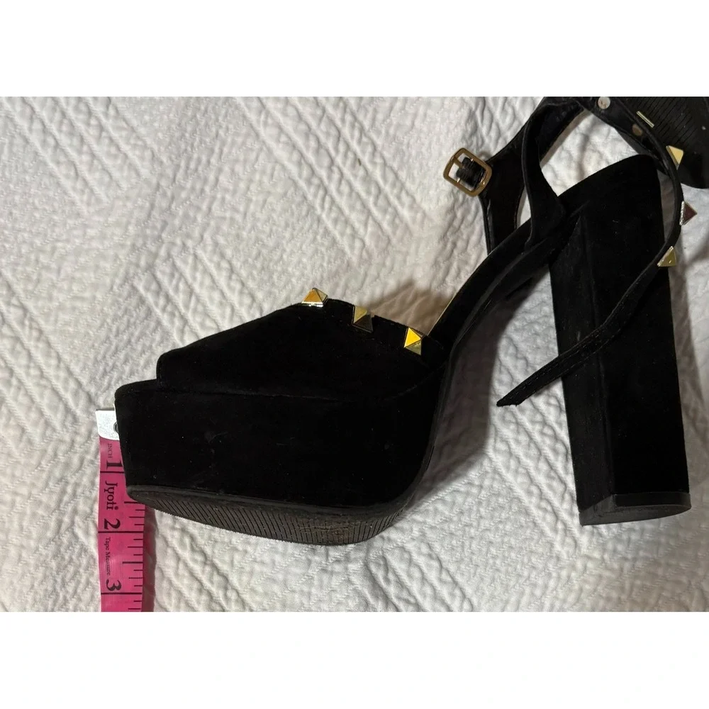 Wild Diva Lounge Women's Black Peep Toe Platform Heels Size 8 Gold Studs Strap